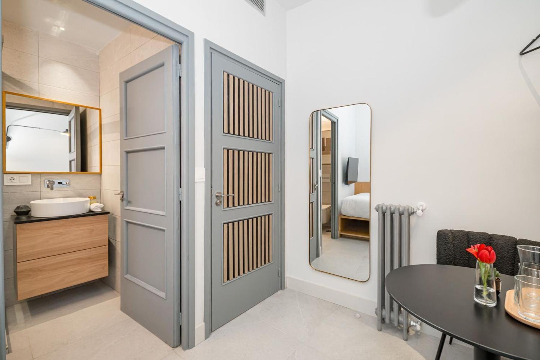 Centric Creative Rooms Madrid Luaran gambar